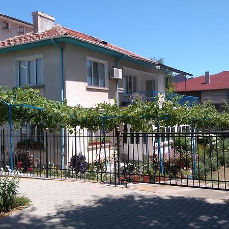 Песента На Морето Obzor Exterior foto